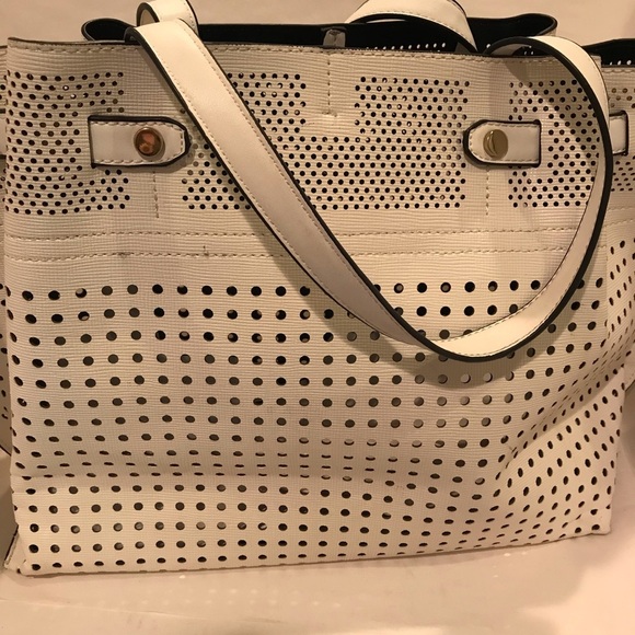 White Shoulder Bag - Picture 2 of 5